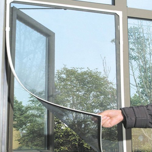 Sieťky na okná ochránia pred hmyzom aj peľom